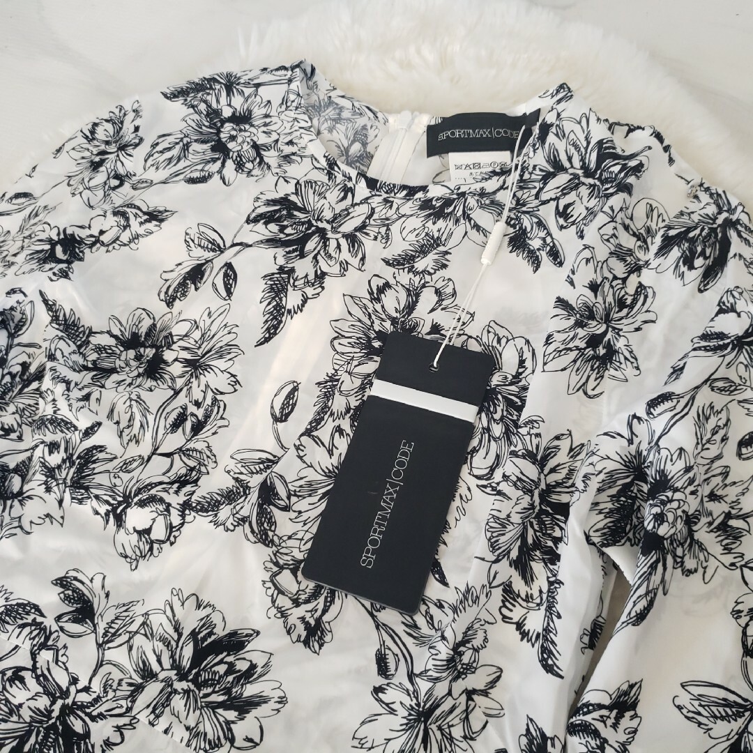 SPORTMAX（MAX MARA） - 新品♪SPORTMAX CODE 花柄ラップデザイン ...