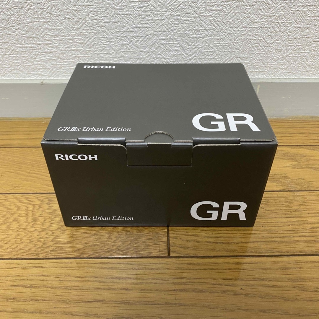 RICOH(リコー)の新品未使用　RICOH GR IIIx Urban Edition スマホ/家電/カメラのカメラ(コンパクトデジタルカメラ)の商品写真