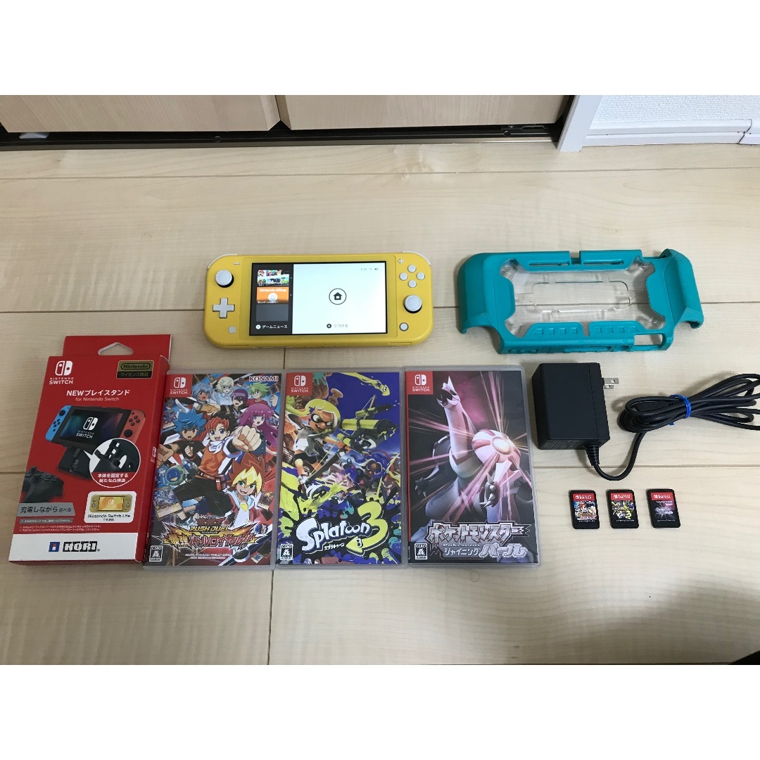 Nintendo Switch - 大人気✨美品Switch Lite本体+スプラ3を含むソフト