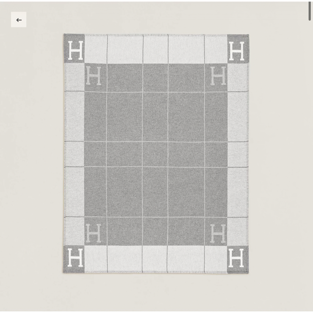 Hermes(エルメス)の【未使用】エルメス　プレード 《アヴァロンIII》エクリュ / グリ・クレール インテリア/住まい/日用品の寝具(毛布)の商品写真