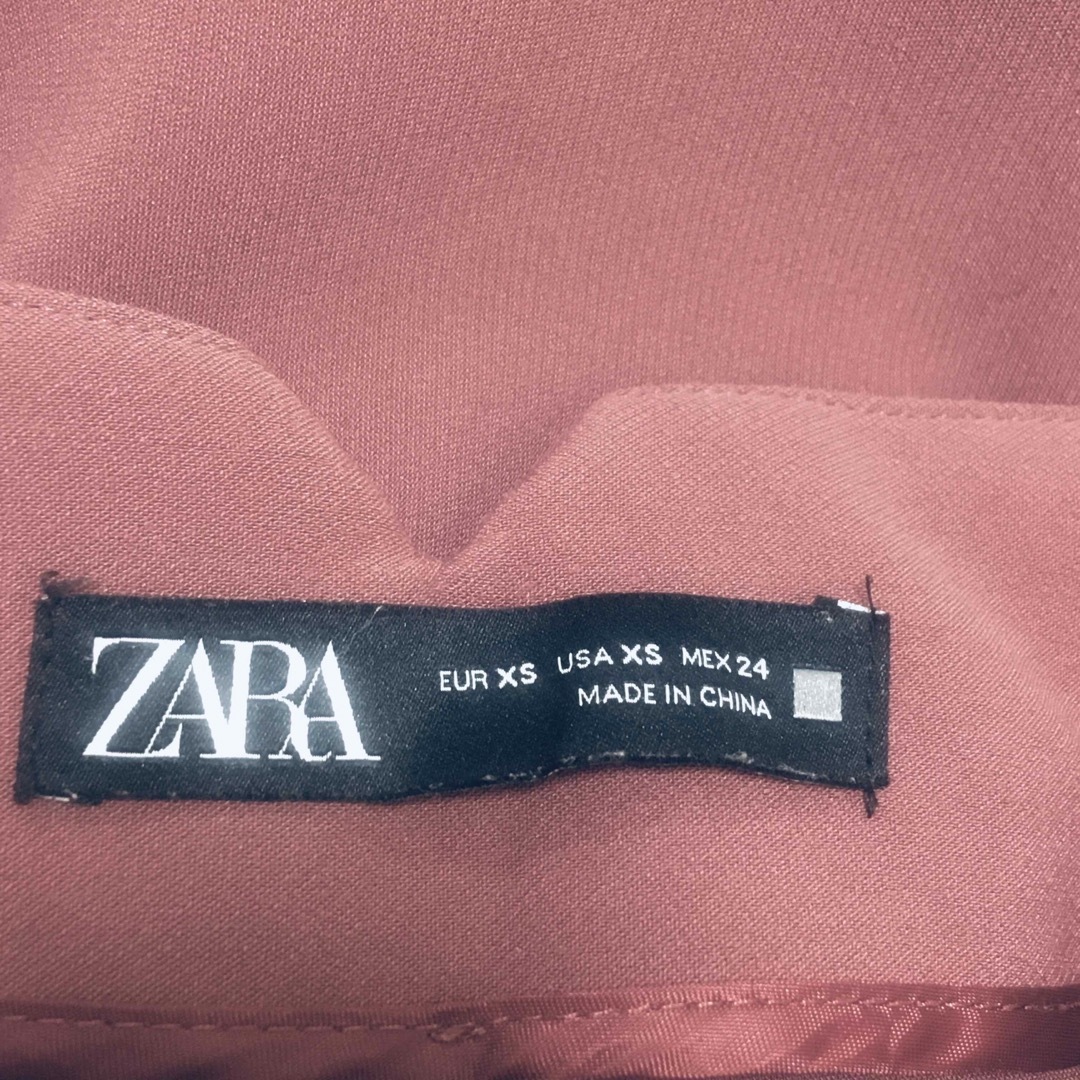 ZARA(ザラ)のZARA ハイウエストテーパードパンツ　XS ピンク　モーブピンク レディースのパンツ(カジュアルパンツ)の商品写真