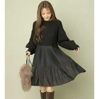 新品タグ付き　Rirandture♡プリーツシャツドッキングワンピース　ブラック