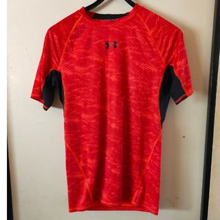 アンダーアーマー(UNDER ARMOUR)のUNDER ARMOUR 半袖Tシャツ　サイズL(Tシャツ/カットソー(半袖/袖なし))