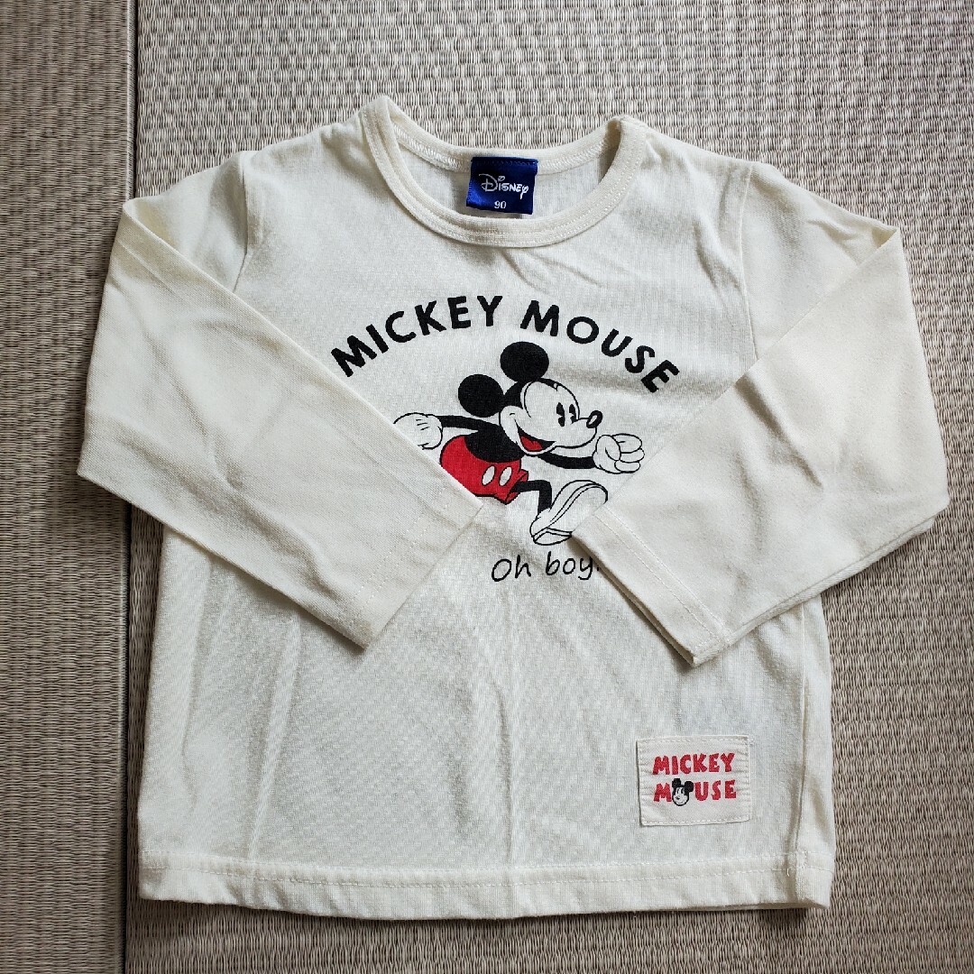 長袖Tシャツ 2枚 90cm キッズ/ベビー/マタニティのキッズ服男の子用(90cm~)(Tシャツ/カットソー)の商品写真