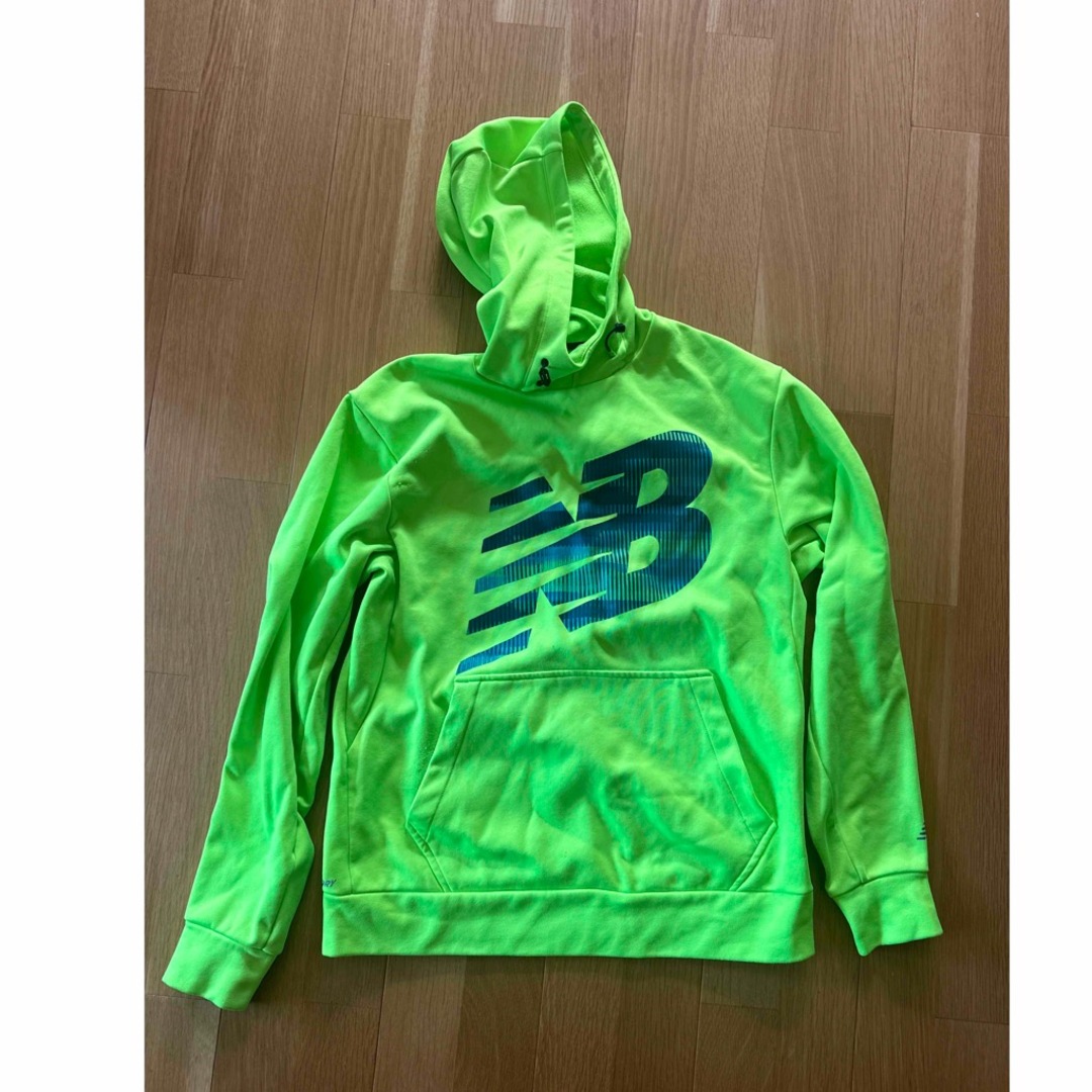 New Balance(ニューバランス)のパーカー キッズ/ベビー/マタニティのキッズ服男の子用(90cm~)(Tシャツ/カットソー)の商品写真