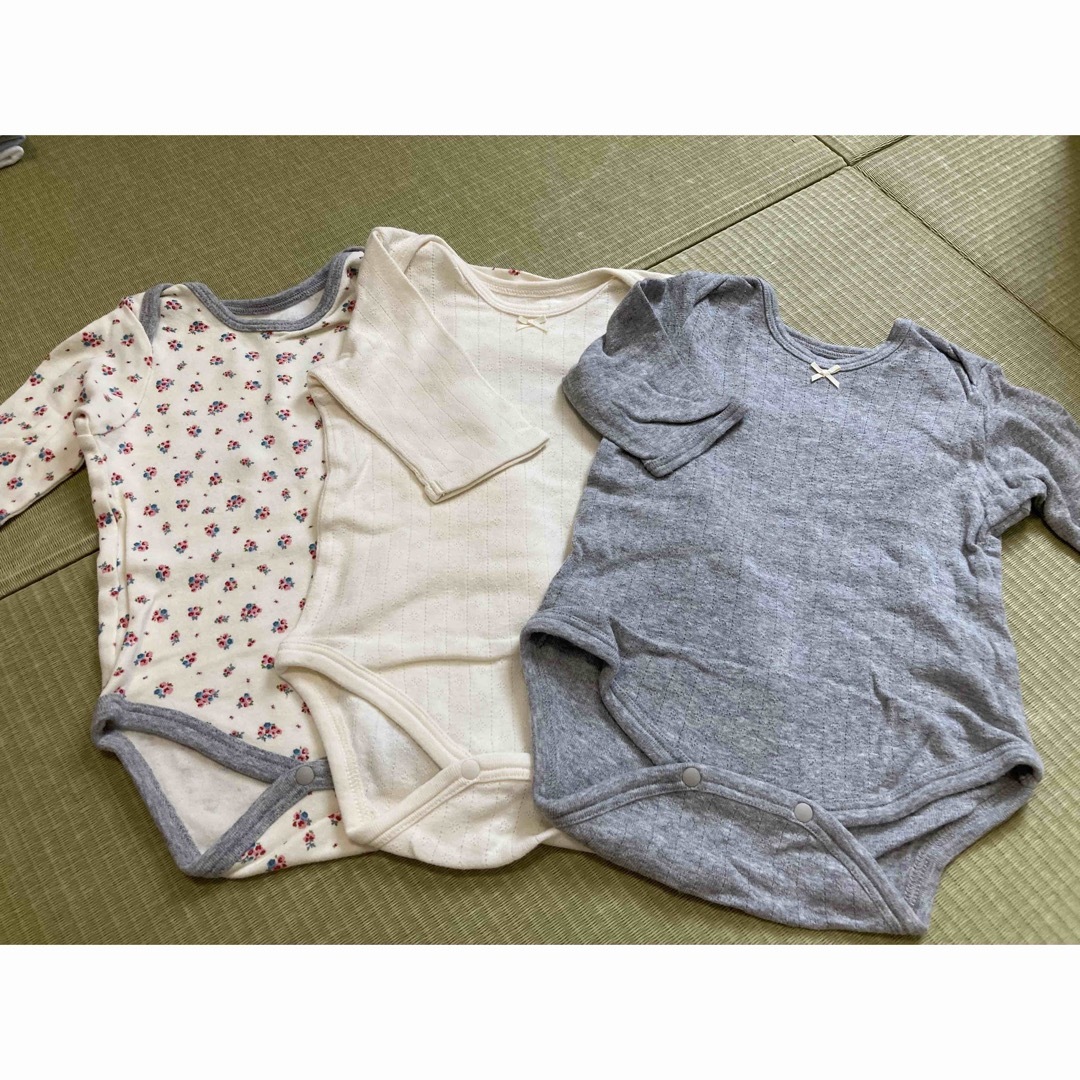 ロンパース　肌着　ベビー服　長袖　３枚セット　透かし編み　女の子　まとめ売り キッズ/ベビー/マタニティのベビー服(~85cm)(肌着/下着)の商品写真