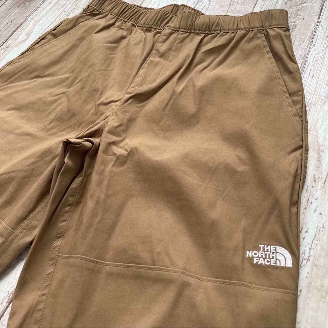 THE NORTH FACE(ザノースフェイス)の【海外限定】TNF ワークパンツ メンズ  ブラウン　US/S　日本サイズM メンズのパンツ(その他)の商品写真