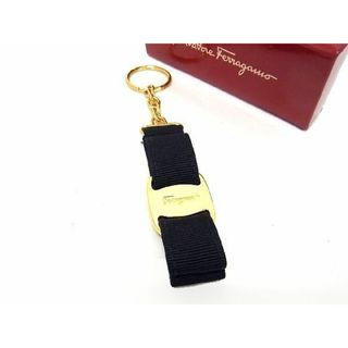 サルヴァトーレフェラガモ(Salvatore Ferragamo)の■新品■未使用■ Salvatore Ferragamo フェラガモ ヴァラリボン キャンバス キーホルダー キーリング バッグチャーム ネイビー系 AN9464(その他)