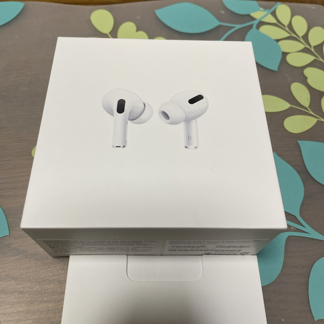 APPLE AirPods Pro ノイズキャンセリング付完全ワイヤレスイヤホン