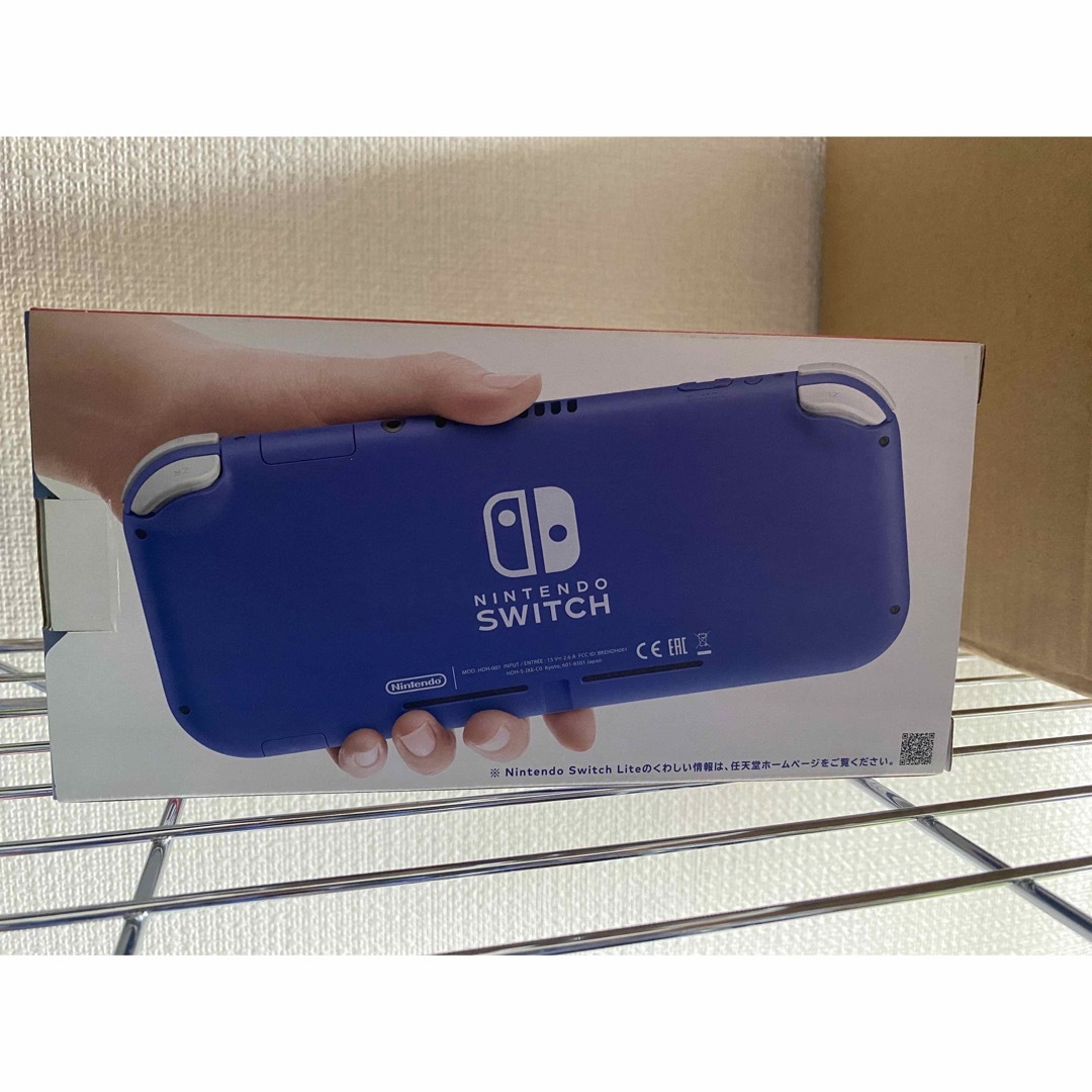 Nintendo Switch(ニンテンドースイッチ)のNintendo Switch Lite ブルー　ゼルダの伝説セット販売 エンタメ/ホビーのゲームソフト/ゲーム機本体(携帯用ゲーム機本体)の商品写真