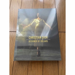 クリスチャンディオール(Christian Dior)の『クリスチャン・ディオール、夢のクチュリエ』 展覧会公式図録　新品未使用(アート/エンタメ)