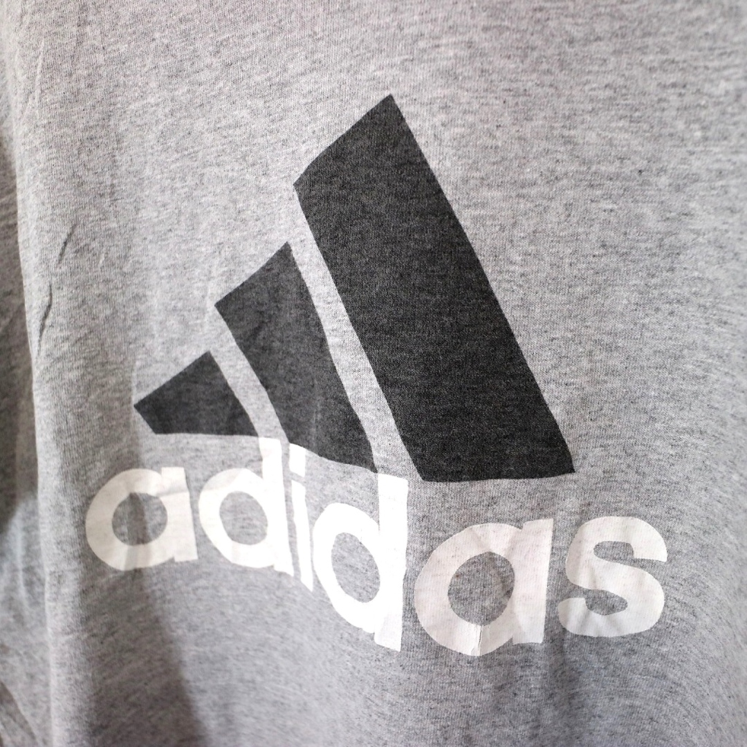 adidas(アディダス)のadidas アディダス ロゴプリント 長袖Ｔシャツ グレー (メンズ M) 中古 古着 O1331 メンズのトップス(Tシャツ/カットソー(七分/長袖))の商品写真