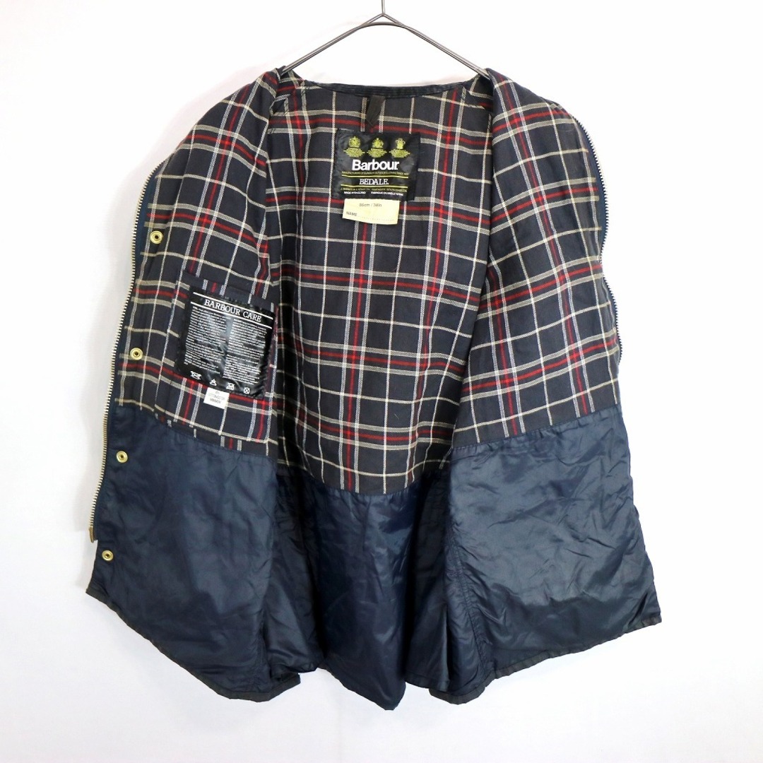 Barbour(バーブァー)の80年代 イングランド製 Barbour バブアー BEDALE オイルドジャケット ユーロ  ヨーロッパ古着 ネイビー (メンズ 34in) 中古 古着 O1371 メンズのジャケット/アウター(その他)の商品写真