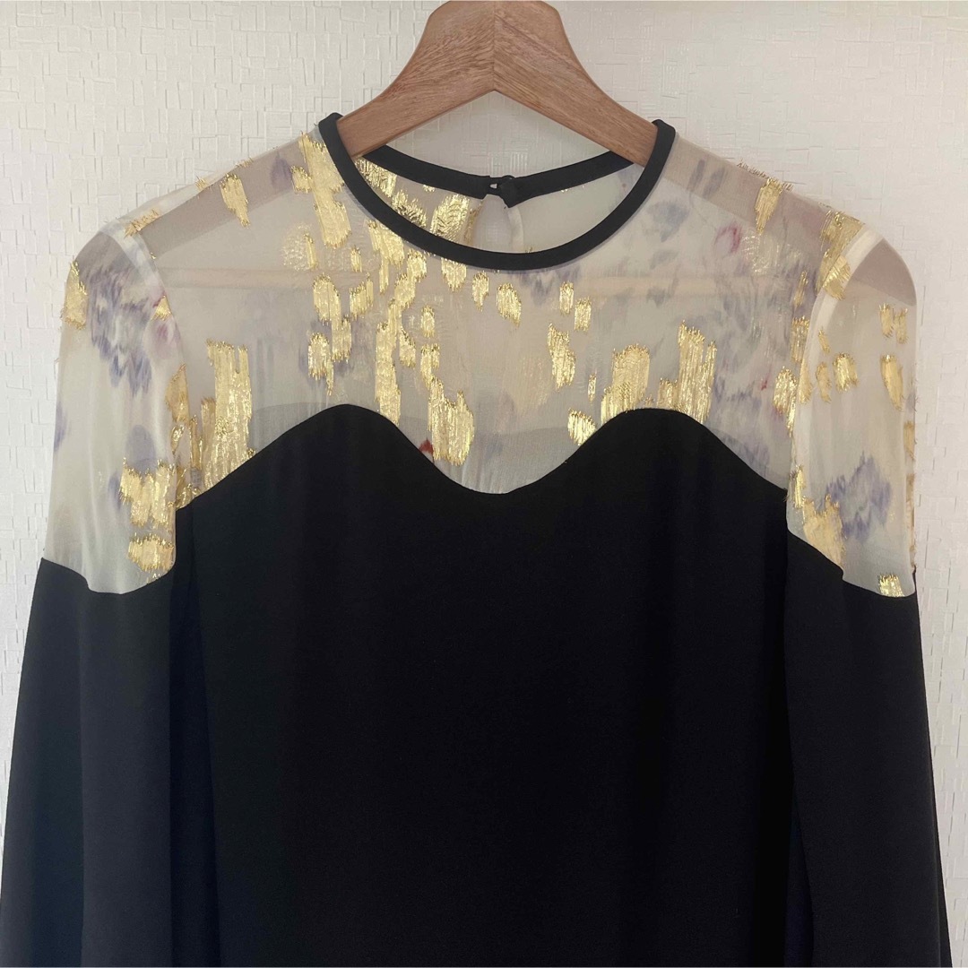 mame(マメ)のSilk Lame Printed Sleeves I-Line Dress レディースのフォーマル/ドレス(ミディアムドレス)の商品写真