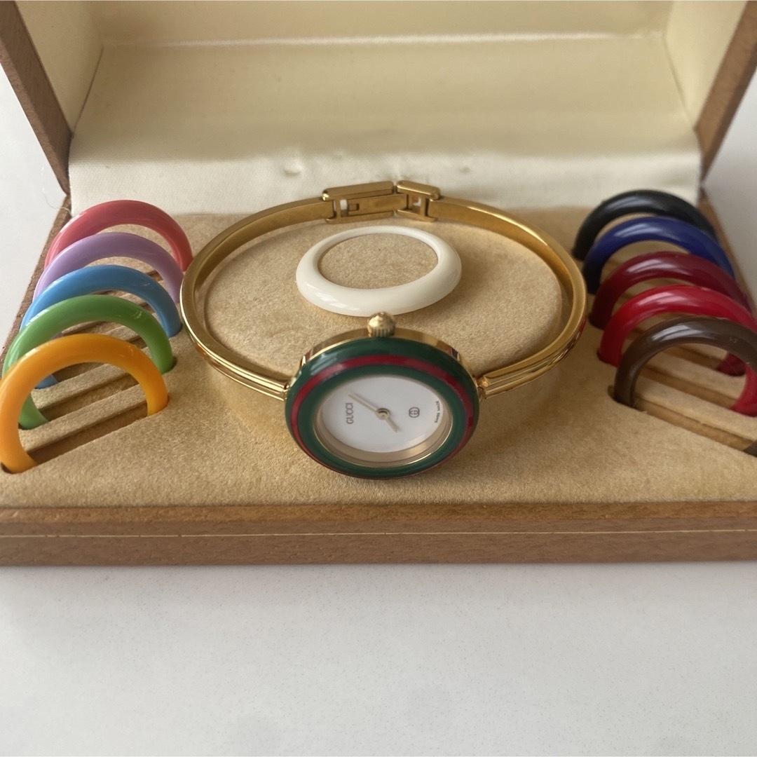 Gucci - 美品 GUCCI チェンジベゼル 稼働品 レディース 電池交換済みの