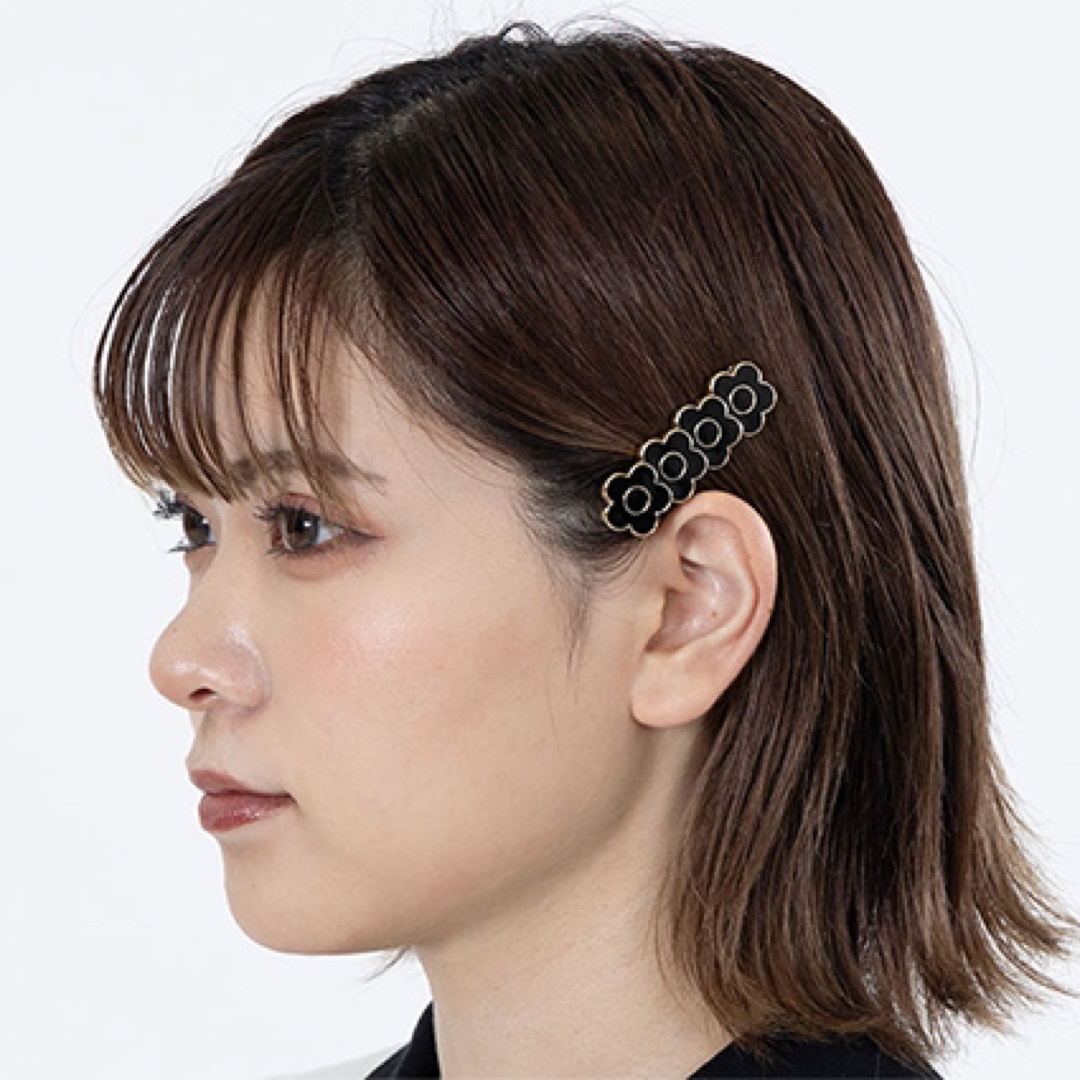 MARY QUANT(マリークワント)のマリークワント　ヘアクリップ　黒 レディースのヘアアクセサリー(バレッタ/ヘアクリップ)の商品写真