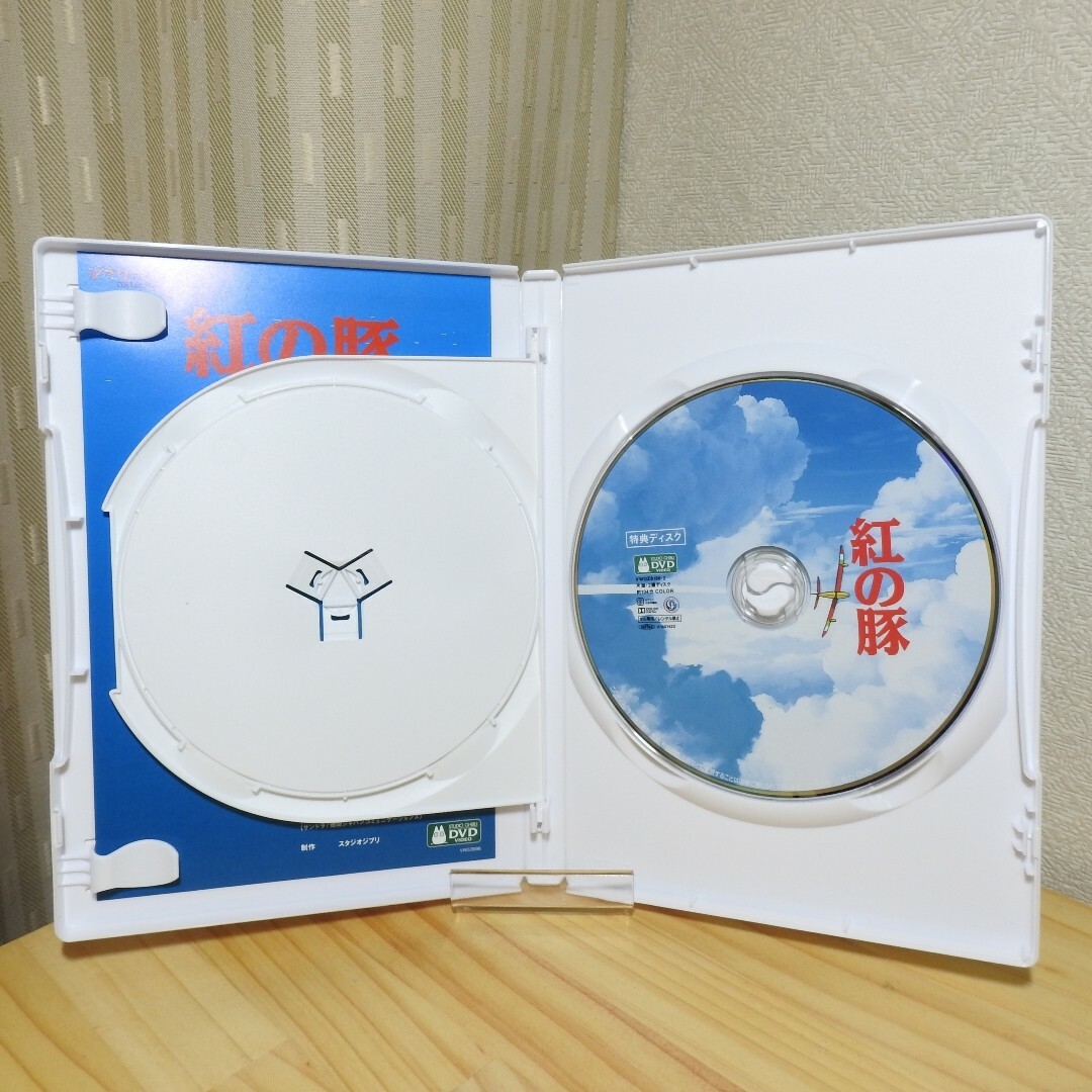紅の豚　未開封DVD　最新HDリマスター版(2014)　特典シート付属
