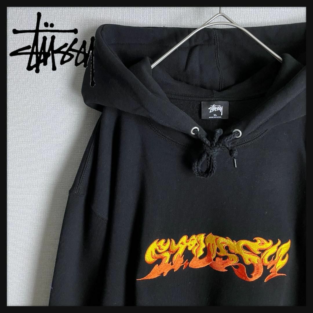 STUSSY(ステューシー)の【ファイヤーデザイン☆XLサイズ☆未使用】ステューシー 刺繍ロゴ パーカー メンズのトップス(パーカー)の商品写真