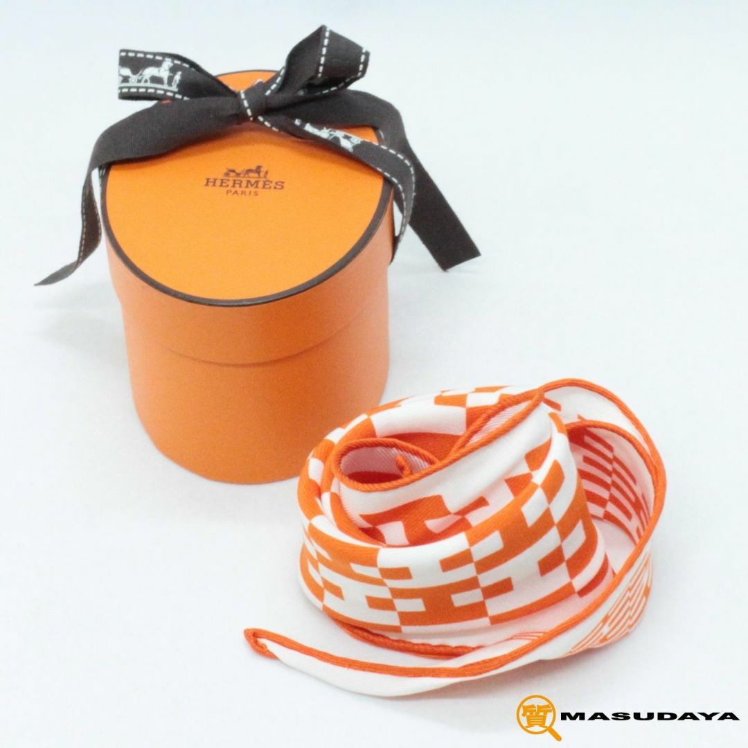 Hermes - エルメス H柄三角スカーフツイリー【超美品】の通販 by 質