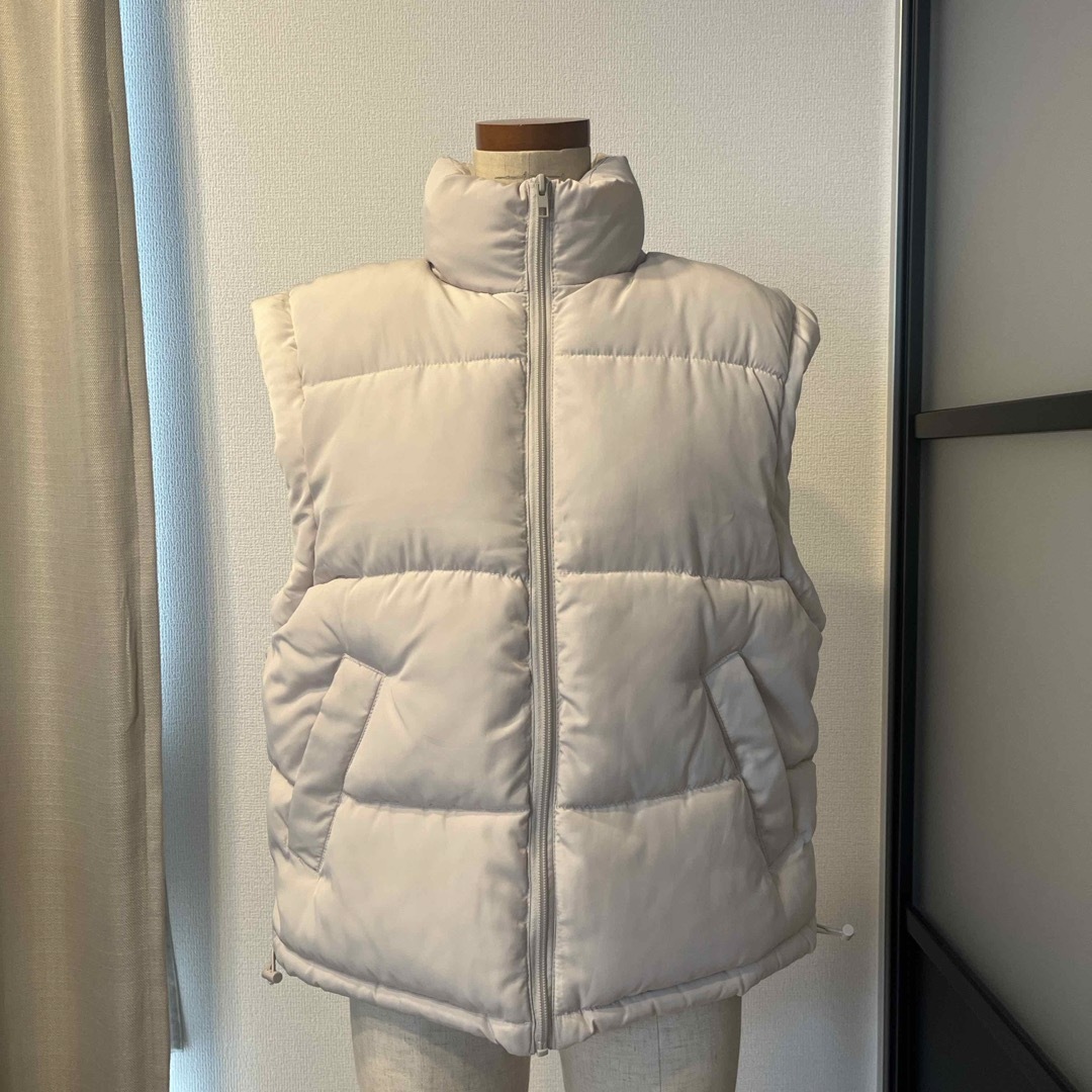 H&M - H&M ダウンベストの通販 by 𝑛𓍯|エイチアンドエムならラクマ H&M - H&M ダウンベストの通販 by 𝑛𓍯|エイチアンドエムならラクマ
