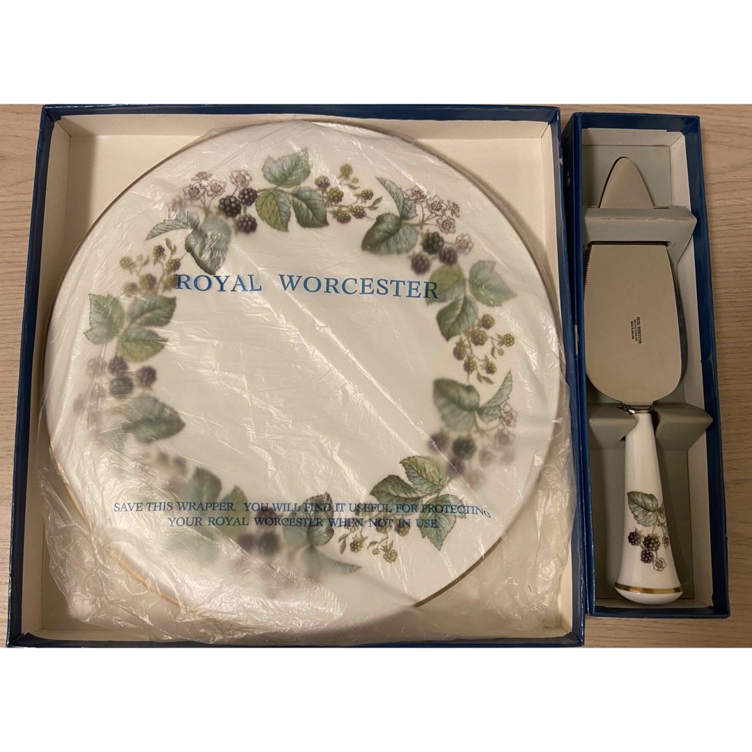 ケーキプレート と、ケーキサーバー ROYAL WORCESTER