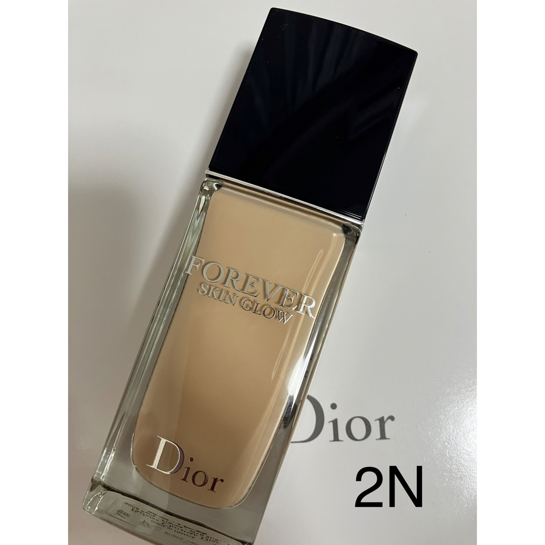 Dior リキッドファンデーション　フォーエバーフルイドグロウ2Nファンデーション