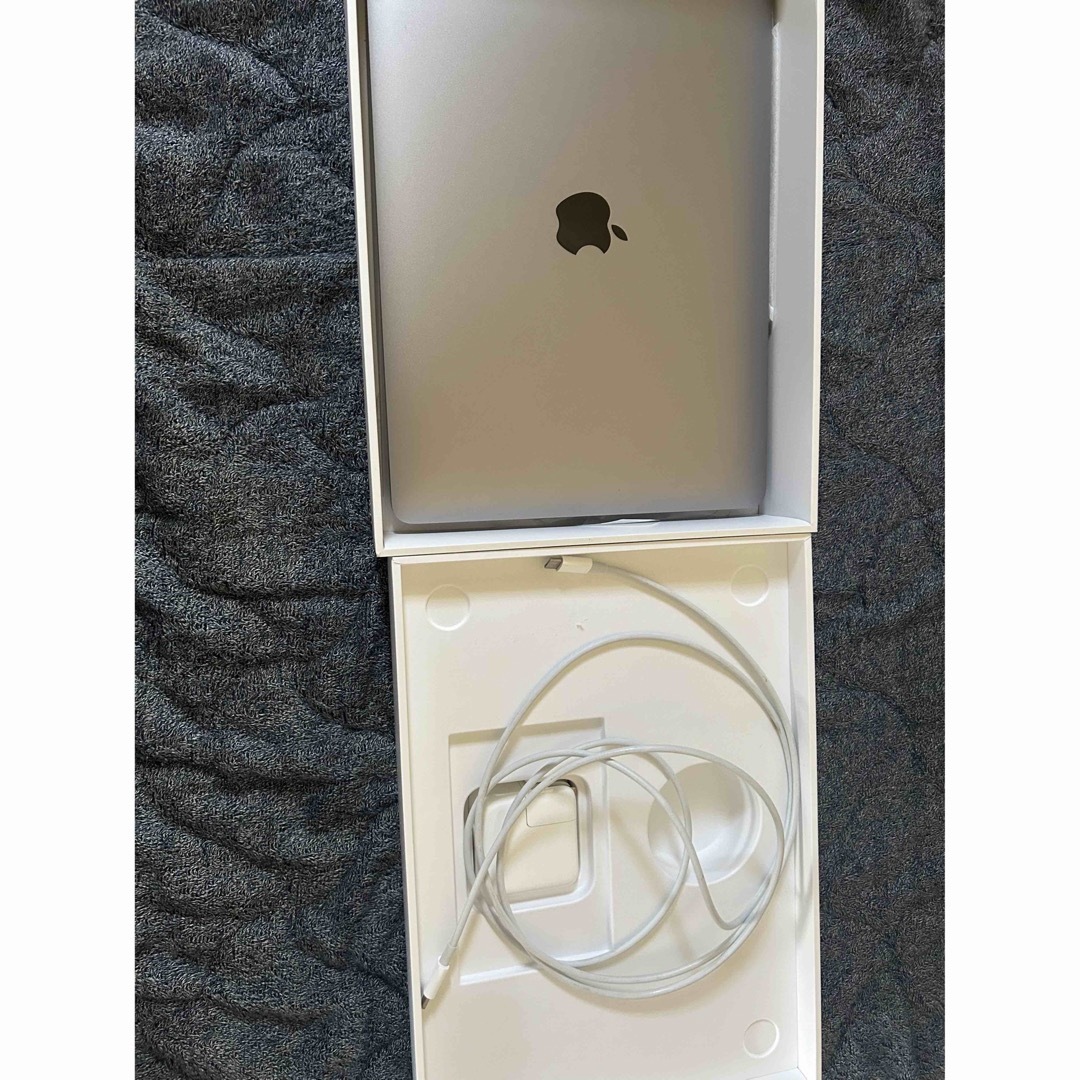 Apple - MacBook air m1 13インチ 512GB SSD 8GBの通販 by ひー's shop ...