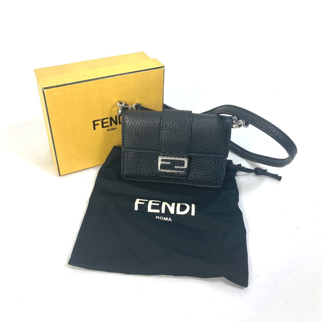 美品 フェンディ FENDI ポーチ    メンズ