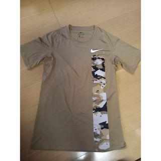 ナイキ(NIKE)のNIKE レディースTシャツ　M(Tシャツ(半袖/袖なし))