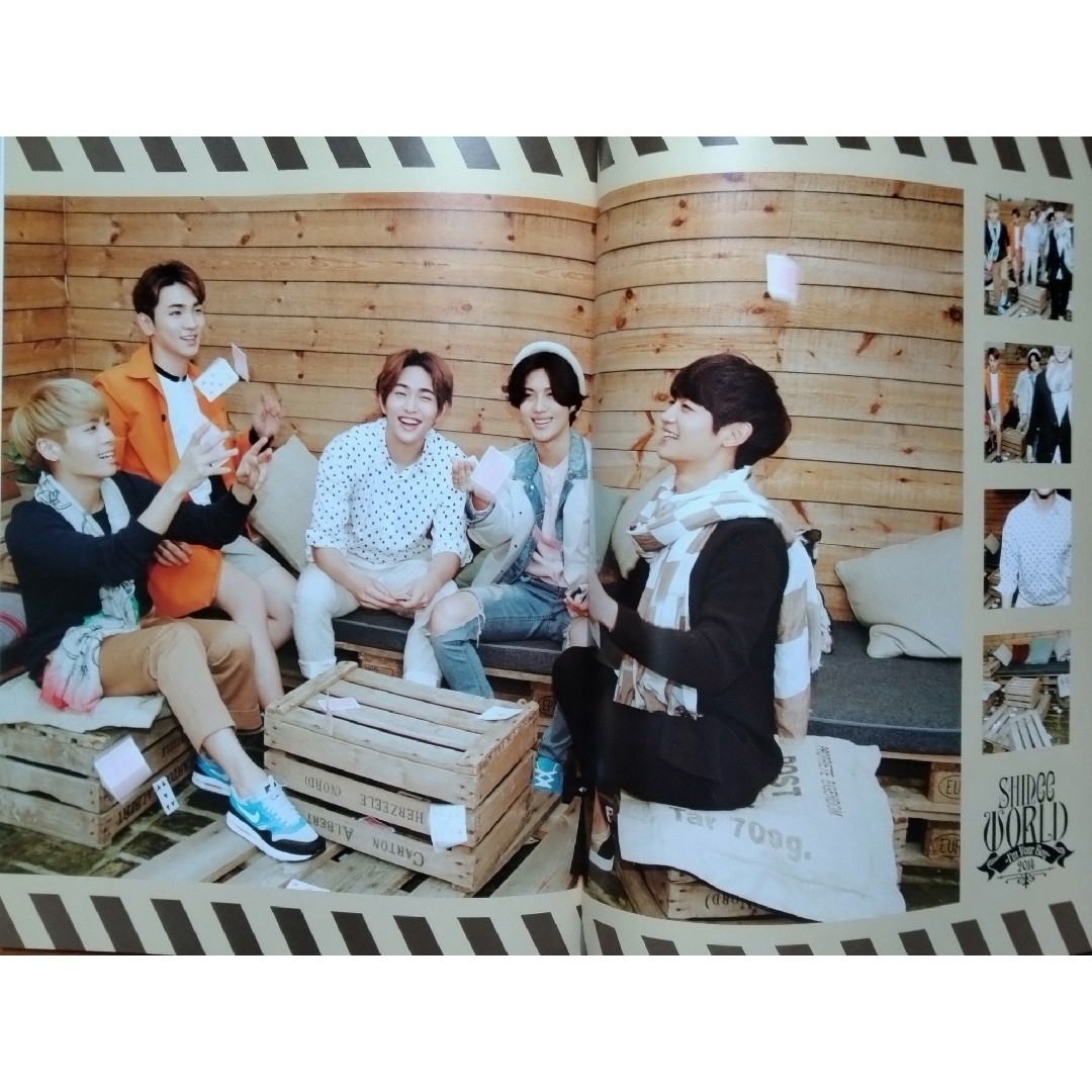 SHINee(シャイニー)のSHINee 2014 I'm your Boy パンフレット エンタメ/ホビーのタレントグッズ(アイドルグッズ)の商品写真