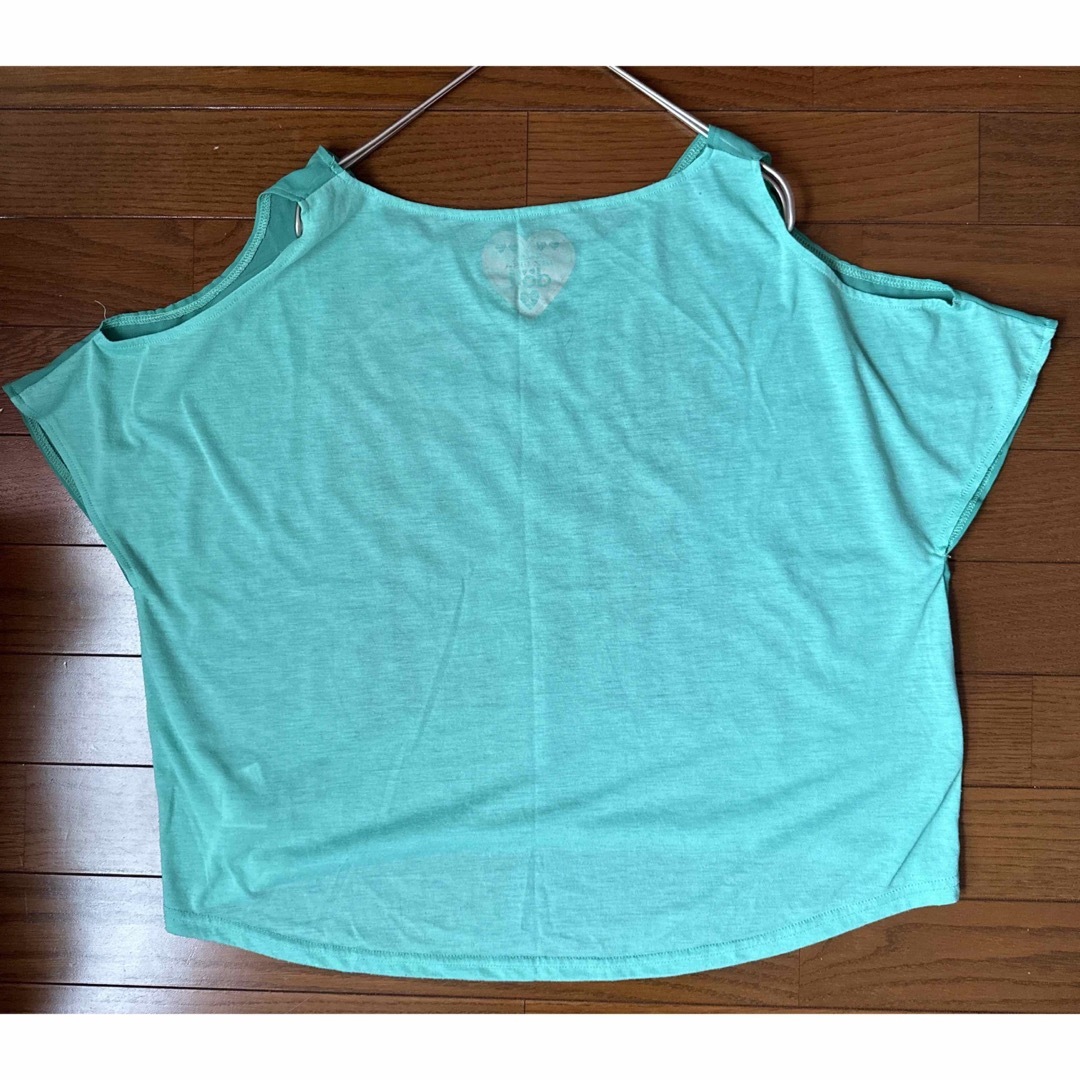 LIZ LISA doll(リズリサドール)のLIZLISAdoll 肩開き 半袖 Tシャツ トップス カットソー グリーン レディースのトップス(Tシャツ(半袖/袖なし))の商品写真