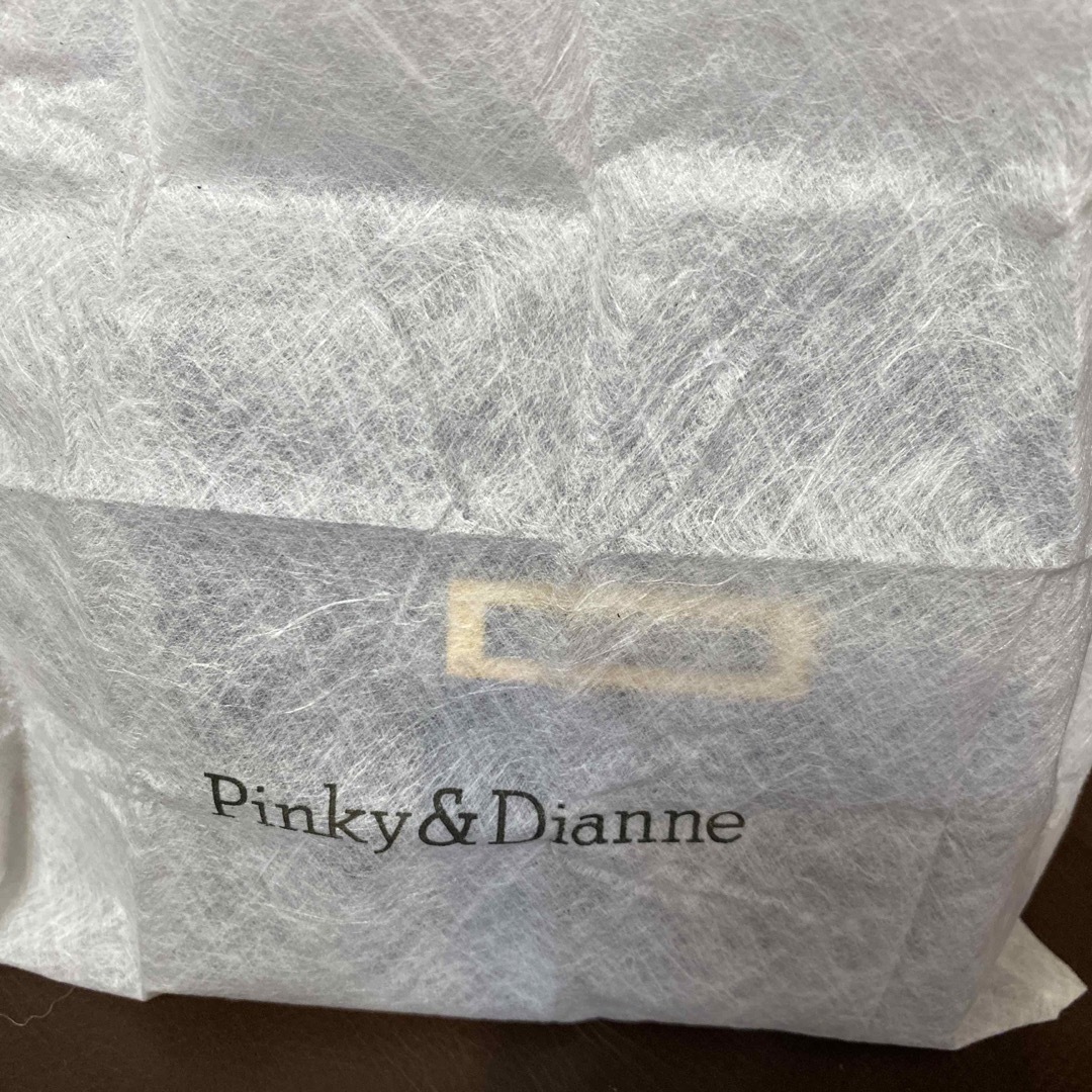 Pinky&Dianne(ピンキーアンドダイアン)のPinky&Dianneの二つ折り財布 レディースのファッション小物(財布)の商品写真