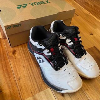 ヨネックス(YONEX)のYONEX シューズ 24.5 バドミントン SHB-65X パワークッション (バドミントン)