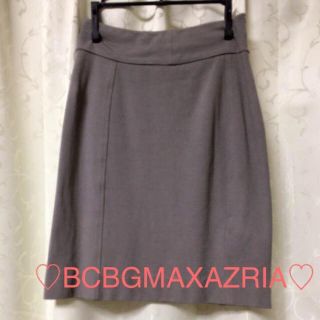 ビーシービージーマックスアズリア(BCBGMAXAZRIA)のBCBG ペンシルスカート(ひざ丈スカート)