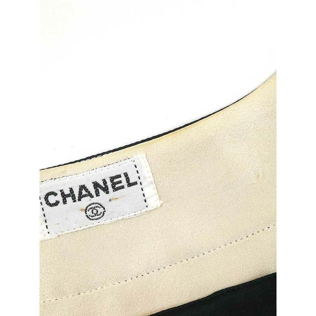 CHANEL(シャネル)のCHANEL シャネル 90's ヴィンテージ マトラッセゴールドボタン ノーカラーブラウス アイボリー レディースのトップス(シャツ/ブラウス(長袖/七分))の商品写真