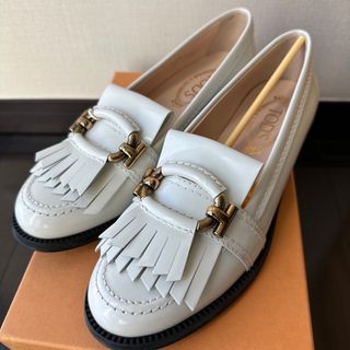 TOD'S  GOMMA  T RINGローファー　38