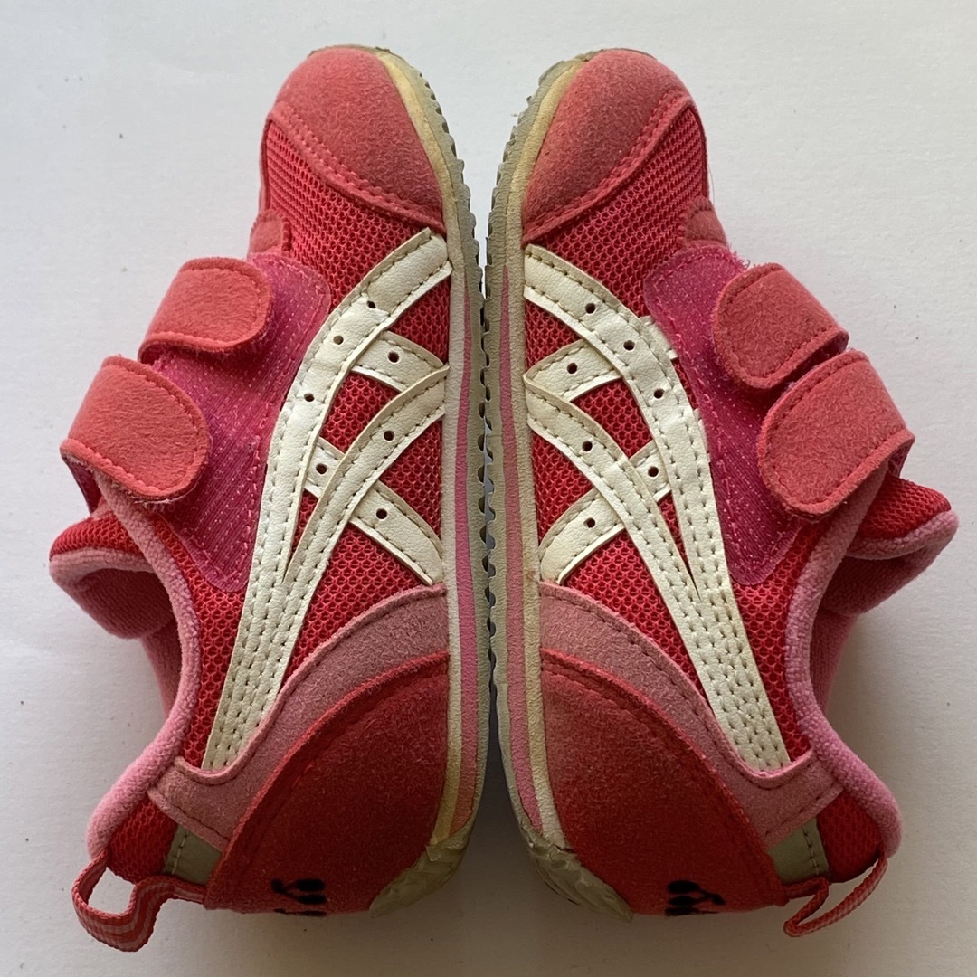 asics(アシックス)の【送料込み】asicsスニーカー 15cm キッズ/ベビー/マタニティのキッズ靴/シューズ(15cm~)(スニーカー)の商品写真