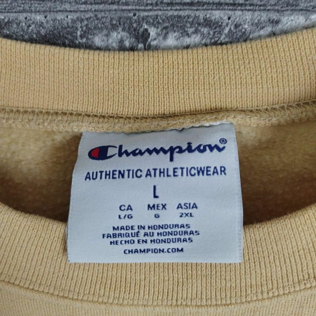 Champion(チャンピオン)のChampionチャンピオンプルオーバースウェットデカロゴオールドデザイン長袖 メンズのトップス(スウェット)の商品写真