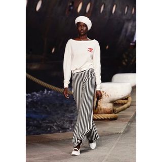 シャネル(CHANEL)の1回のみ着用　シャネル　ウール　ストライプワイドパンツ(カジュアルパンツ)