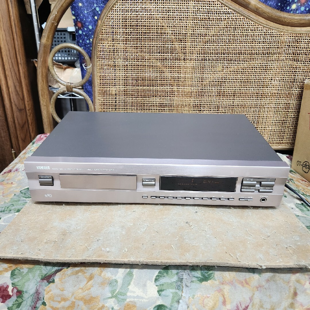 必見！整備済完動品！ヤマハHIFI CDプレーヤーCDX-496