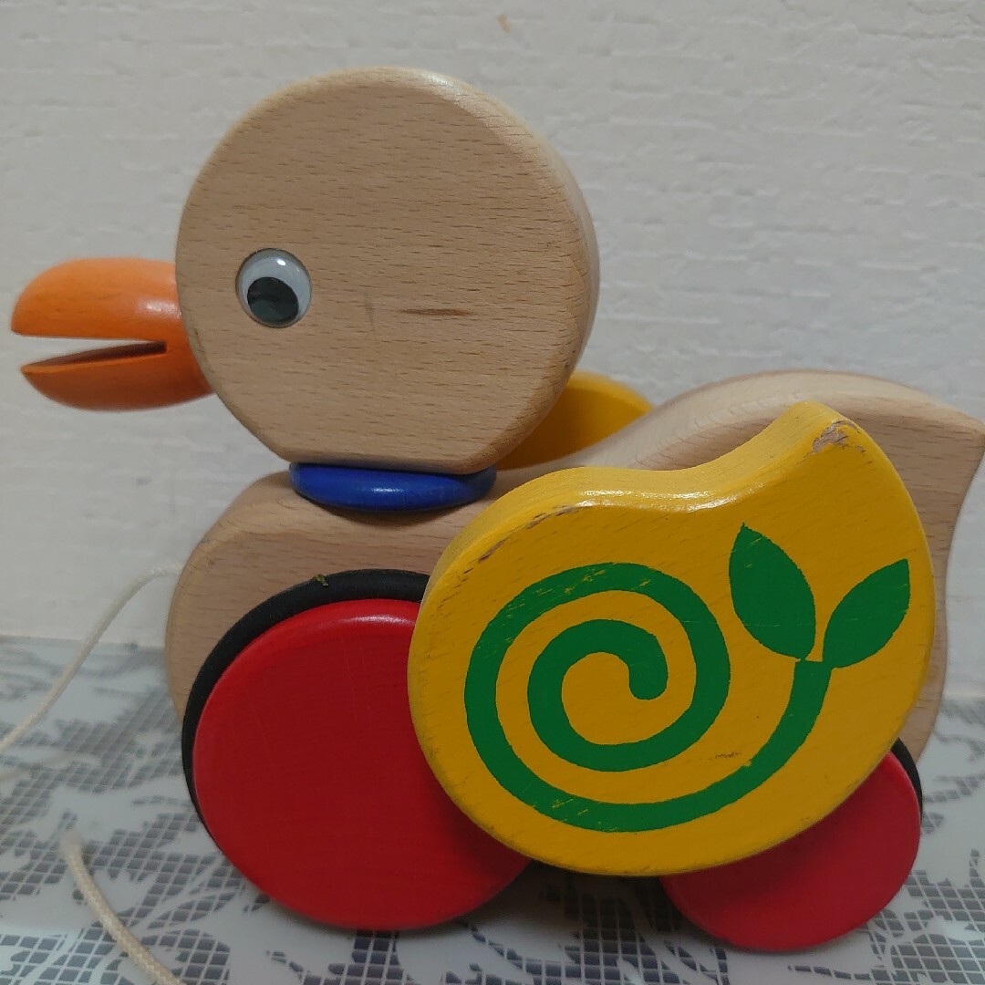 【クルリンダック】木製おもちゃ キッズ/ベビー/マタニティのおもちゃ(手押し車/カタカタ)の商品写真