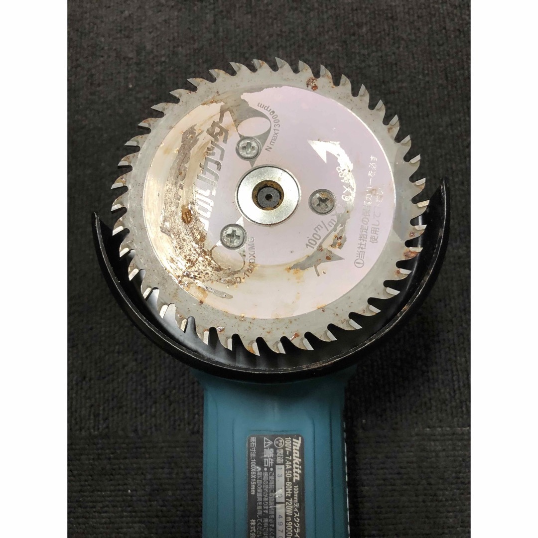 中古　makita 100mmディスクグラインダー 型番：GA4032