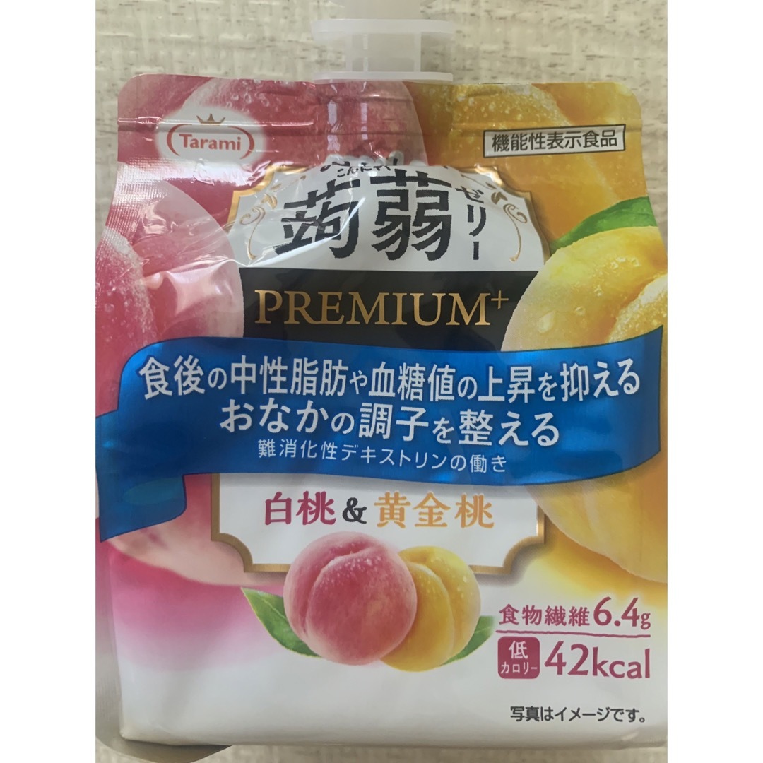 たらみ(タラミ)のたらみ　おいしい蒟蒻ゼリー　白桃&黄金桃　6個セット　プレミアムプラス 食品/飲料/酒の食品(菓子/デザート)の商品写真