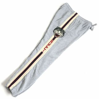 Gucci - グッチ 643877 Z8AM8 レギュラーフィット コーデュロイロングパンツ メンズ 46の通販｜ラクマ