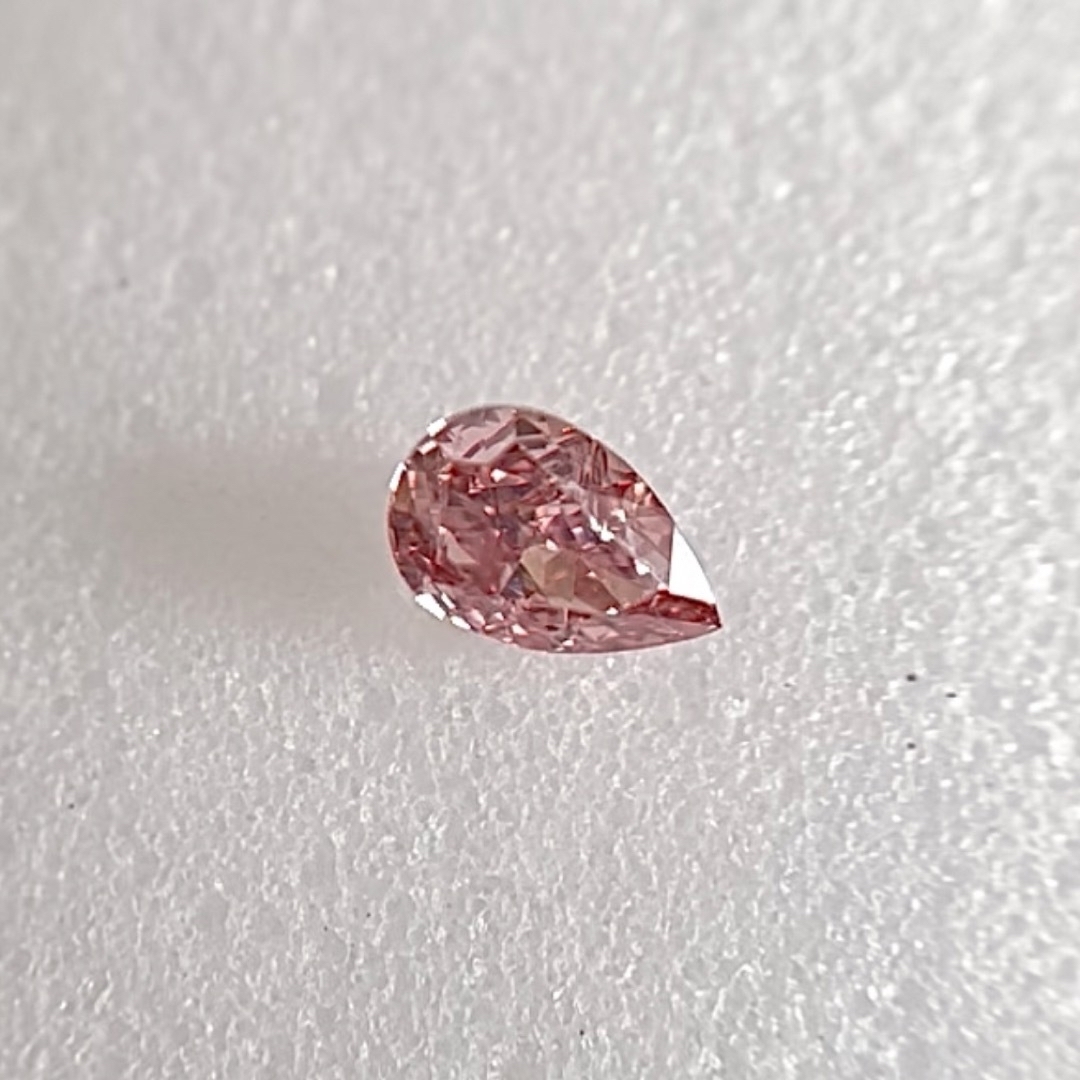 0.069ct VS-1天然ピンクダイヤモンド FANCY VIVID PINK 6