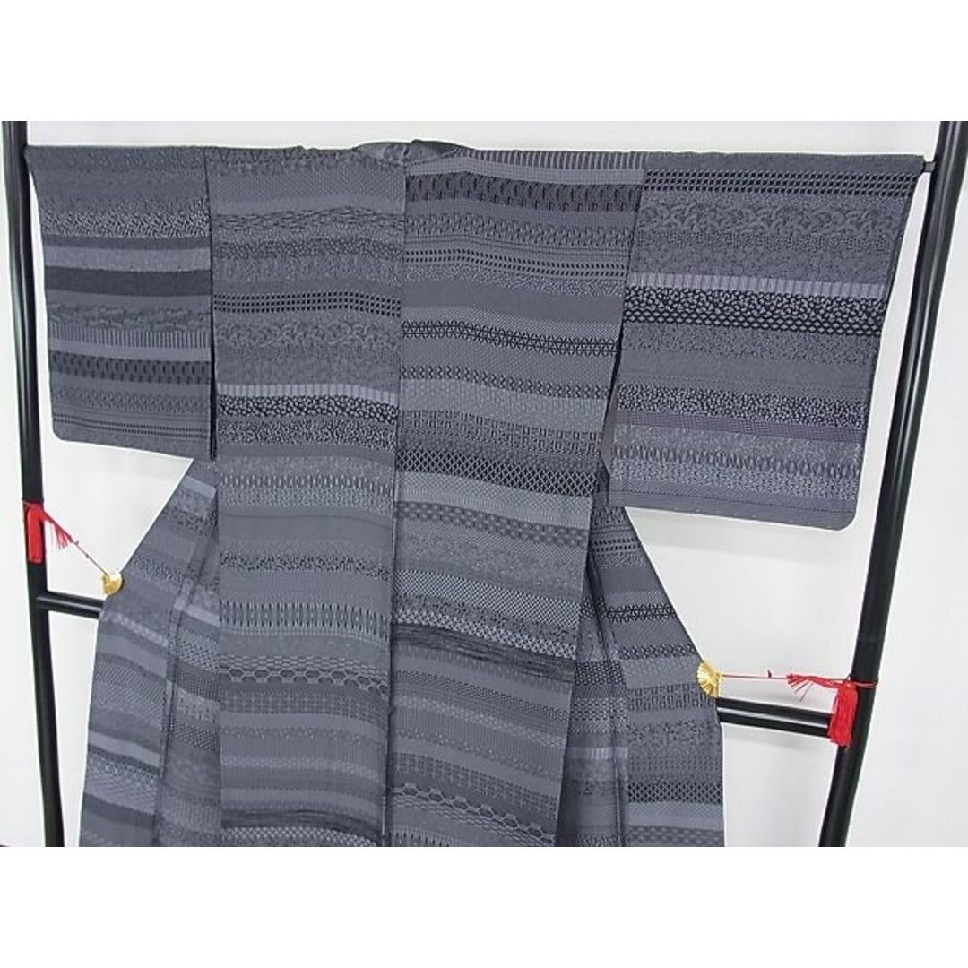 平和屋-こころ店□極上 お召 単衣 横段吉祥文 黒地 着丈168cm 裄丈67cm ...