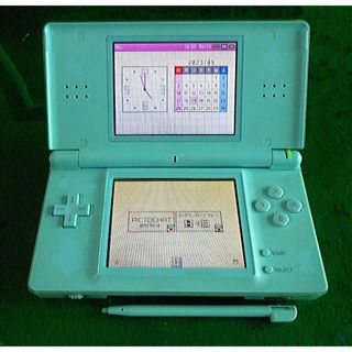 ニンテンドーDS - Nintendo ニンテンドーDSiLL グリーン 画面極美品