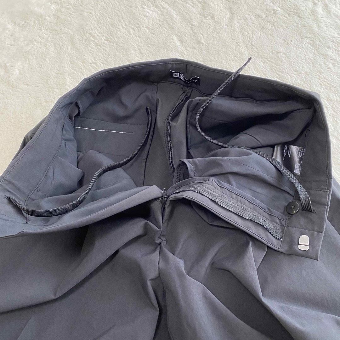 UNIQLO(ユニクロ)のUNIQLO×Theory  コラボ　感動　パンツスーツ上下　黒　Mサイズ レディースのフォーマル/ドレス(スーツ)の商品写真