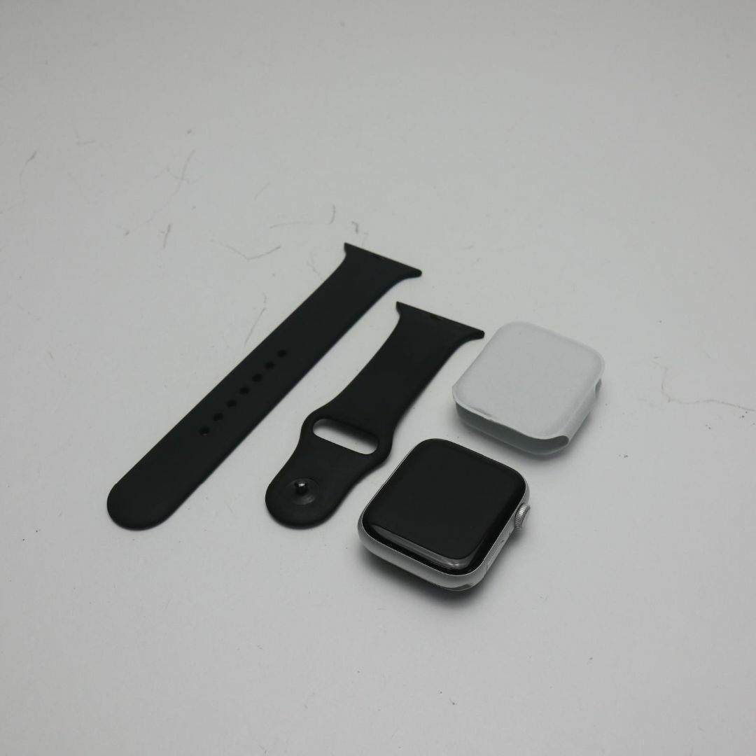 良品 Apple Watch Series6 44mm Cellular  ホワイト