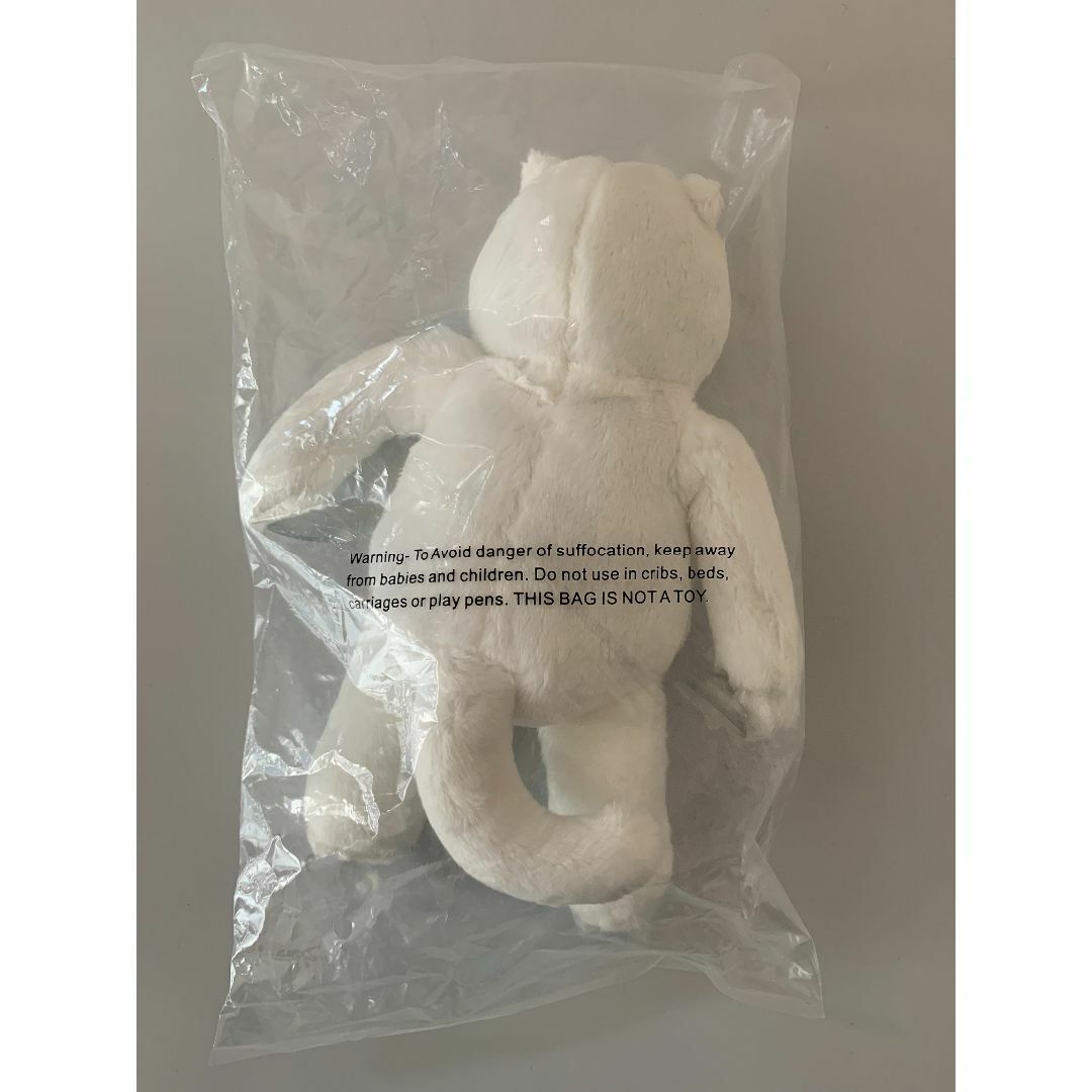 RIPNDIP(リップンディップ)のRIPNDIP NERM WINDOW PLUSH SUCTION DOLL レディースのファッション小物(その他)の商品写真